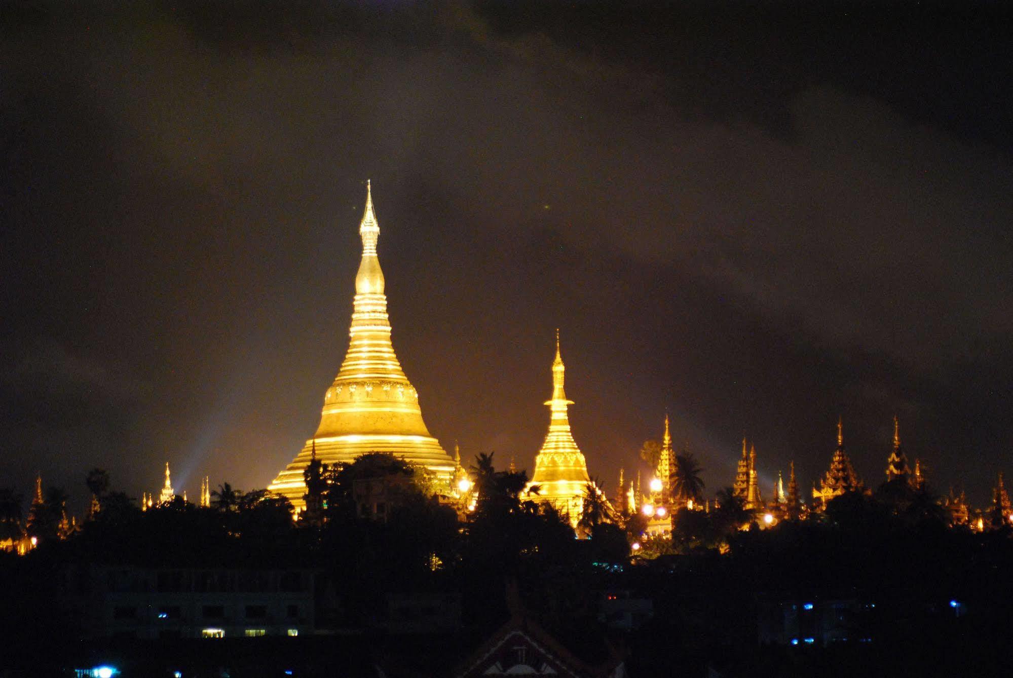 Pleasure View Hotel Yangon Exterior foto