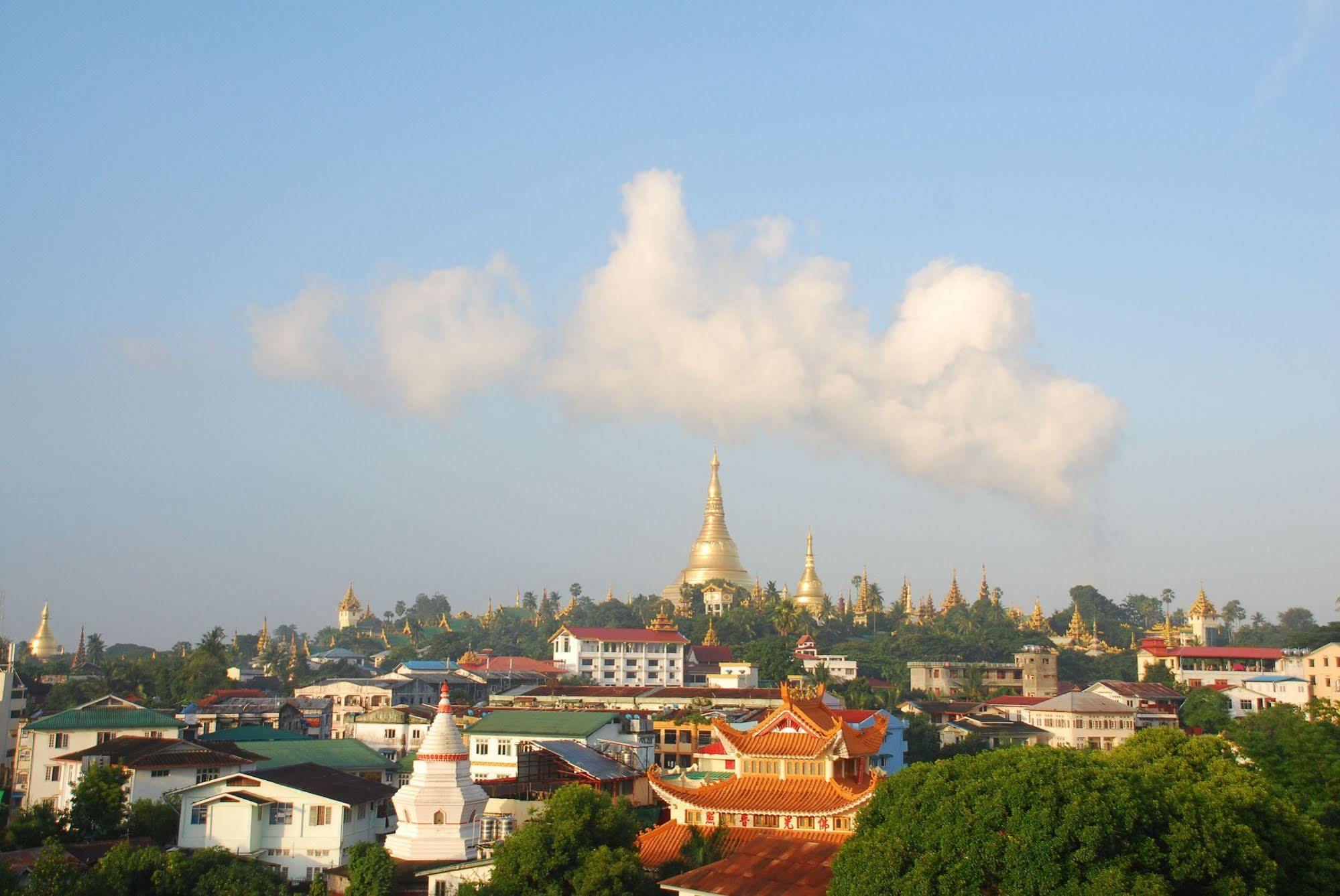 Pleasure View Hotel Yangon Exterior foto